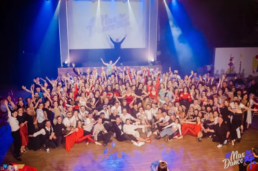 Школа танцев MaxDance в Екатеринбурге: Танцы, Зал, Хореография, Школа танцев, Парные танцы, Растяжка,