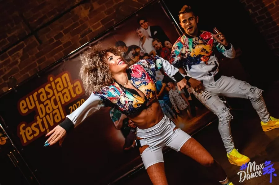 Школа танцев MaxDance в Екатеринбурге: Танцы, Зал, Хореография, Школа танцев, Парные танцы, Растяжка,