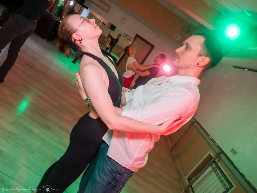 Академия танца 2dance в Екатеринбурге: Танцы, Зал, Хореография, Растяжка, Школа,