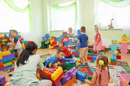 Детский центр по присмотру за детьми Машенька и Медведь в Чите