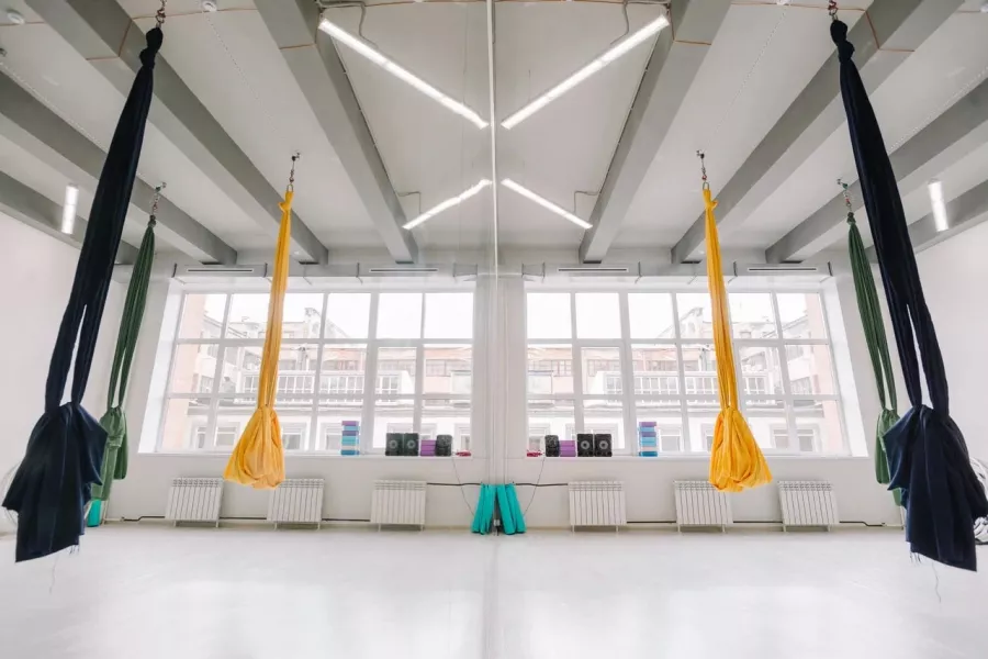 Студия танца Sky Pole в Екатеринбурге: Танцы, Зал, Хореография, Растяжка, Школа,