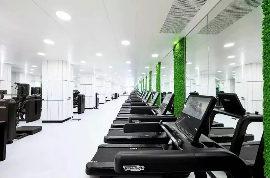 Фитнес клуб Wellness & SPA в Грозном: Тренер, Тренировка, Спортзал, Фитнес, Бокс, Зал, Боевые искусства,