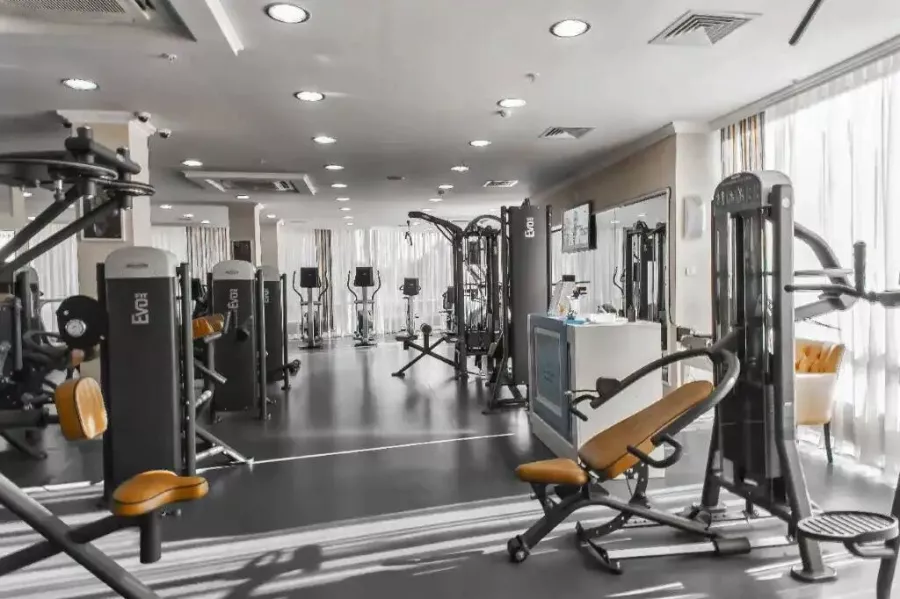 Фитнес клуб Wellness & SPA в Грозном: Тренер, Тренировка, Спортзал, Фитнес, Бокс, Зал, Боевые искусства,