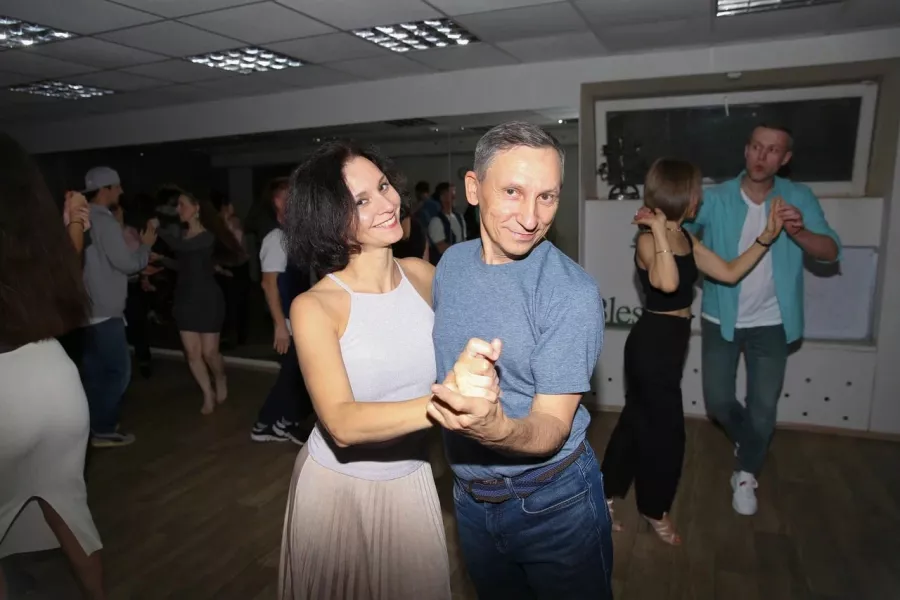 Школа танцев EL CUBA в Екатеринбурге: Танцы, Зал, Хореография, Школа танцев, Бачата, Растяжка,