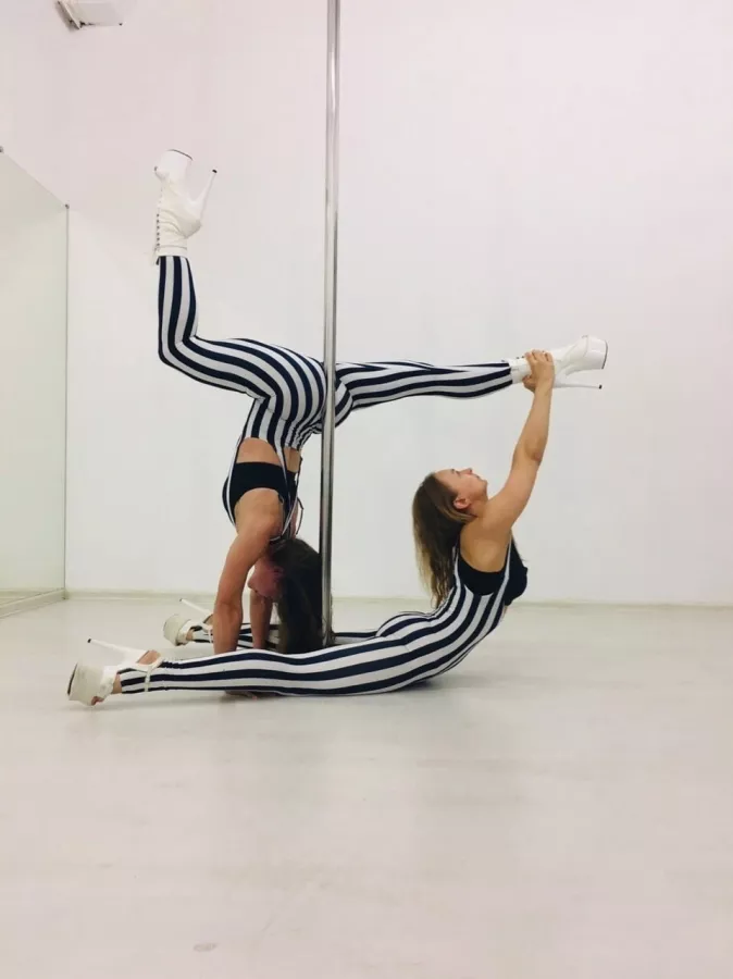 Студия танца Нашествие в Екатеринбурге: Танцы, Зал, Хореография, Растяжка, Школа,