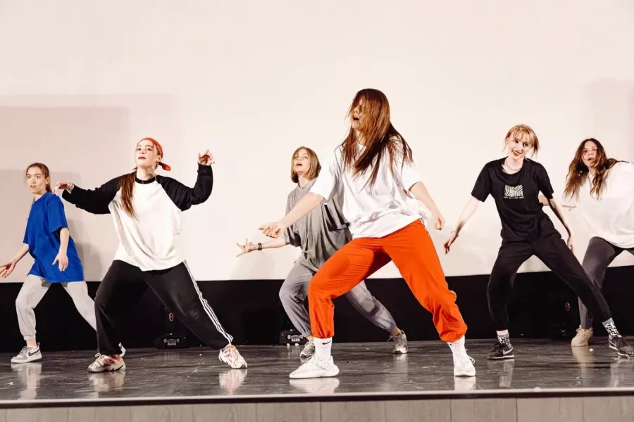 Школа танцев Promodance в Екатеринбурге: Танцы, Зал, Хореография, Растяжка, Школа,