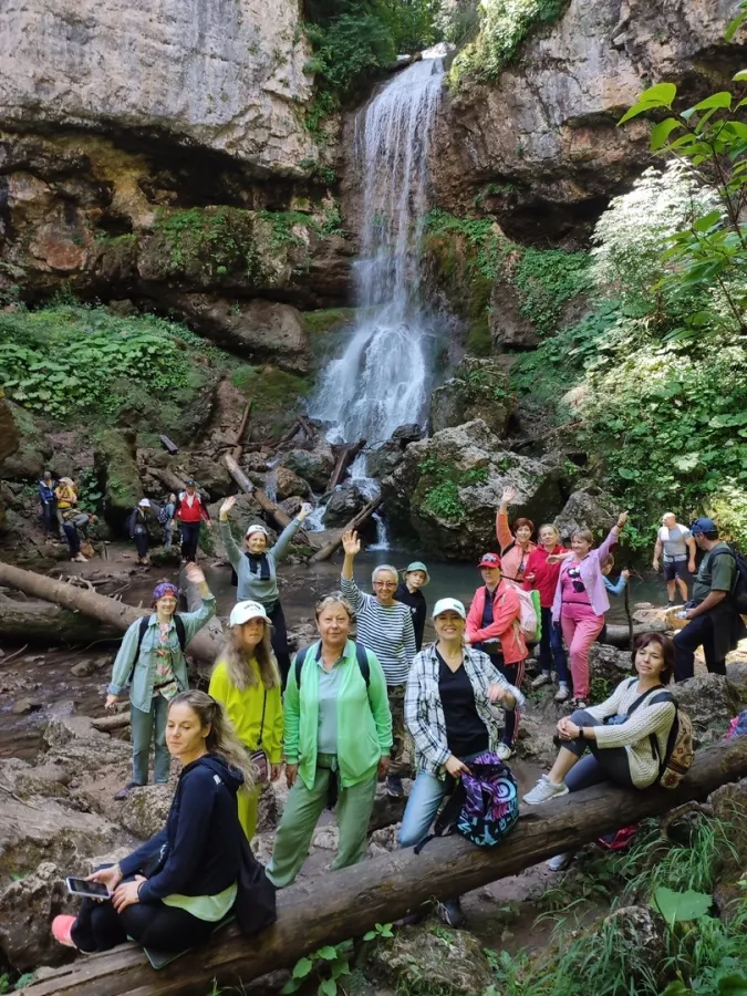 Центр Йоги Живи Легко в Майкопе: Чай, Йога, Танцы, Массаж, Пилатес, Медицина,