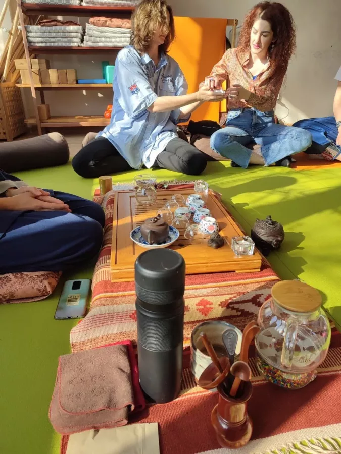 Центр Йоги Живи Легко в Майкопе: Чай, Йога, Танцы, Массаж, Пилатес, Медицина,