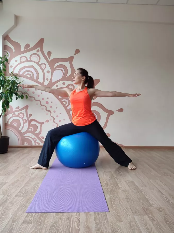 Центр Йоги Живи Легко в Майкопе: Чай, Йога, Танцы, Массаж, Пилатес, Медицина,