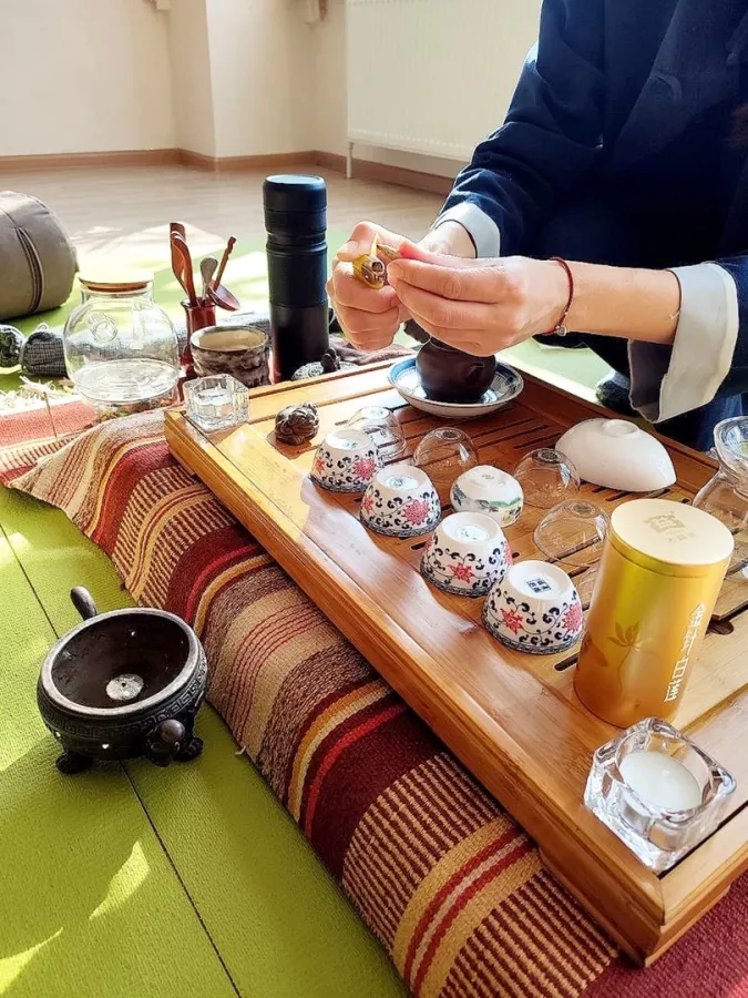 Центр Йоги Живи Легко в Майкопе: Чай, Йога, Танцы, Массаж, Пилатес, Медицина,