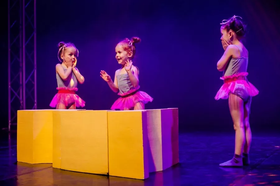 Школа балета Modern dance center в Екатеринбурге: Танцы, Зал, Хореография, Школа танцев, Балет, Растяжка,