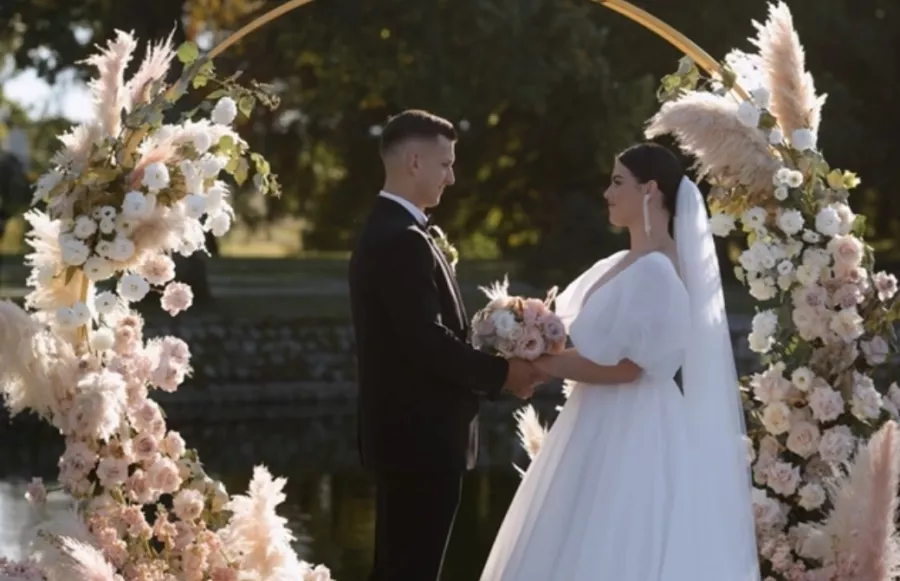 Свадебный салон Grand wedding в Калининграде: Свадебный салон , Свадебное платье , Платье, Бракосочетание , Невеста , Для влюбленных,