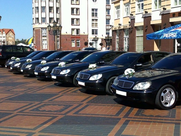 Аренда автомобилей с водителем в Калининграде в Калининграде: Автолюбителям, Прокат , Для влюбленных, Бизнес класс , Водитель , Аренда,