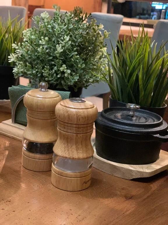 Ресторан "Жижиг&Galnash"