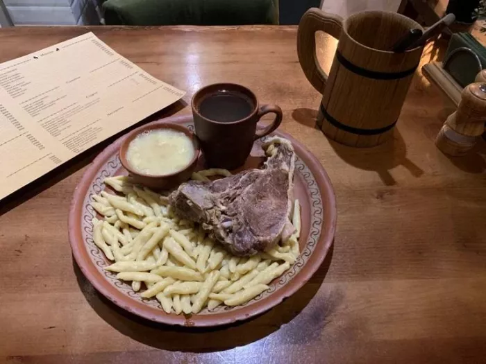 Ресторан "Жижиг&Galnash"