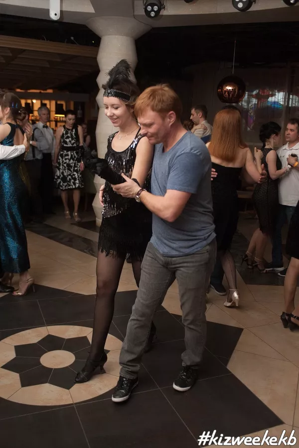 Школа парных танцев Kizomba-studio в Екатеринбурге: Танцы, Зал, Хореография, Школа танцев, Парные танцы, Растяжка,