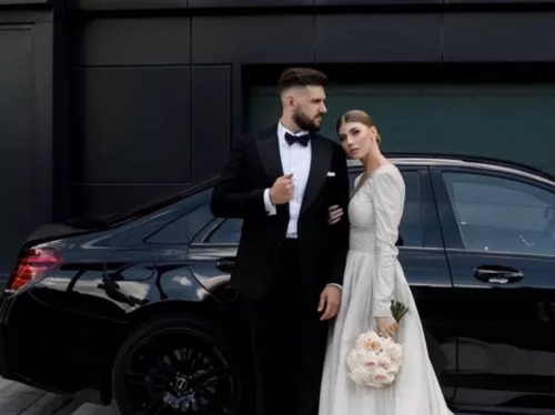 Аренда автомобилей на свадьбу  в  Москве