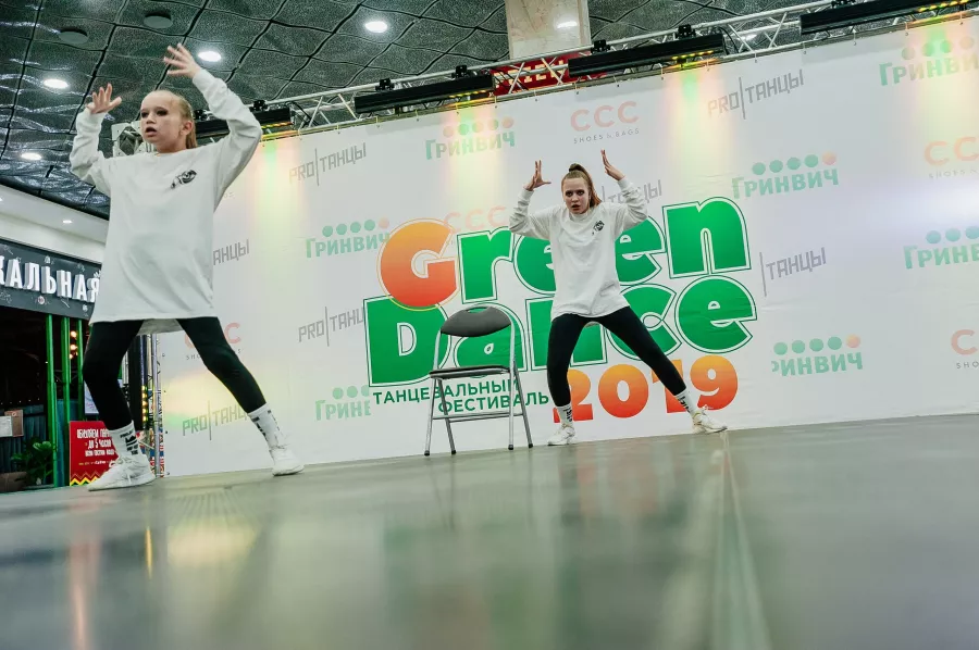 Школа танцев Global Dance University на Академике Бардина в Екатеринбурге: Танцы, Зал, Хореография, Школа танцев, Растяжка, Хип-хоп,