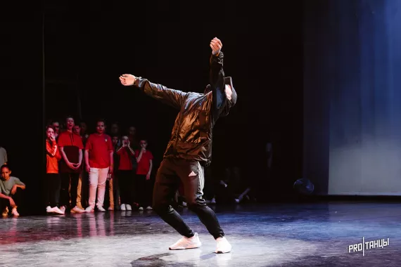 Школа танцев "Global Dance University" на Краснолесья