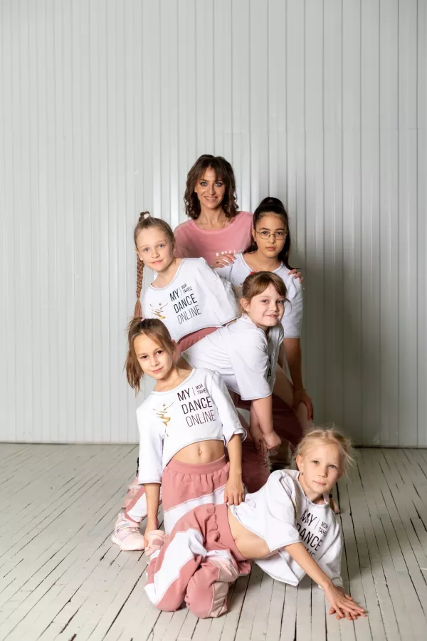 Школа танцев My Dance Online на Гагарина в Екатеринбурге: Танцы, Зал, Хореография, Школа танцев, Балет, Растяжка,