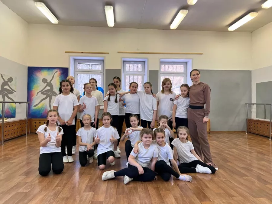 Школа танцев My Dance Online на Большакова в Екатеринбурге: Танцы, Зал, Хореография, Школа танцев, Балет, Растяжка,