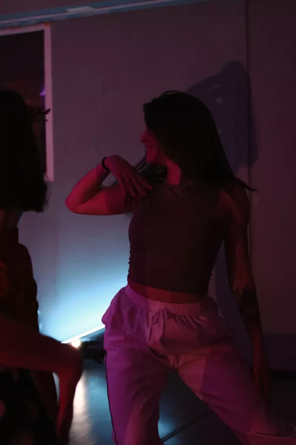 Танцевальная студия Royal Club в Екатеринбурге: Танцы, Зал, Хореография, Растяжка, Школа,