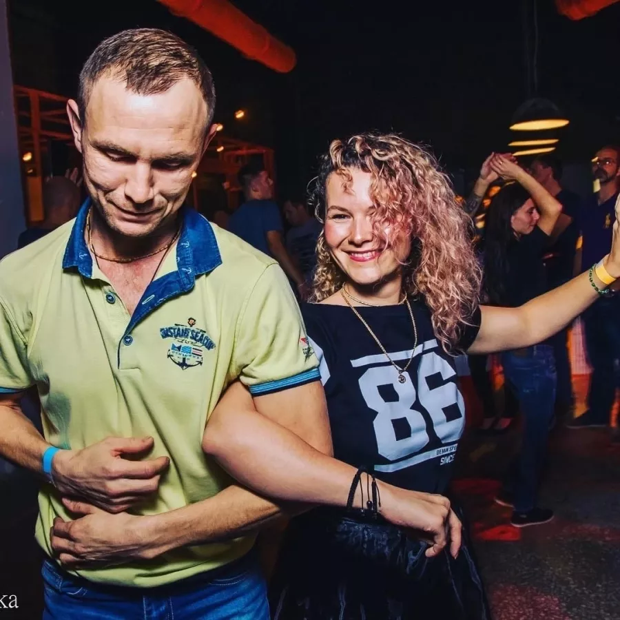 Школа танцев Salsa сubana Ekb в Екатеринбурге: Танцы, Зал, Хореография, Школа танцев, Бачата, Растяжка,