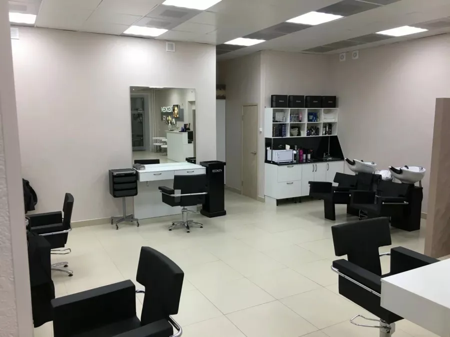 Салон красоты Redken luxe в Чите: Маникюр, Педикюр, Укладка, Косметология, Депиляция , Макияж,