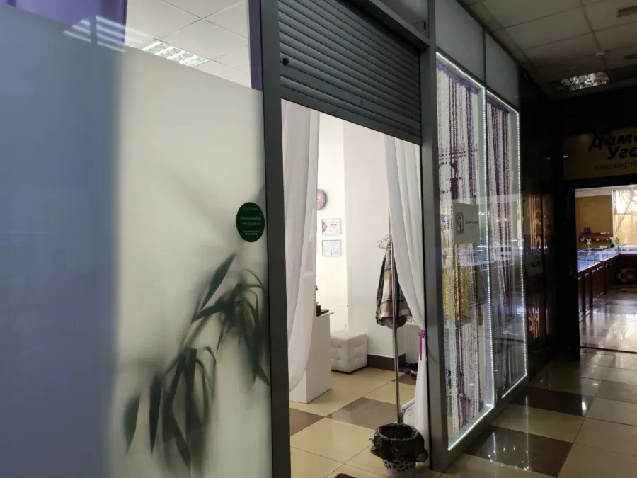 Салон красоты Gloss Laser в Чите: Маникюр, Педикюр, Укладка, Косметология, Депиляция , Макияж,