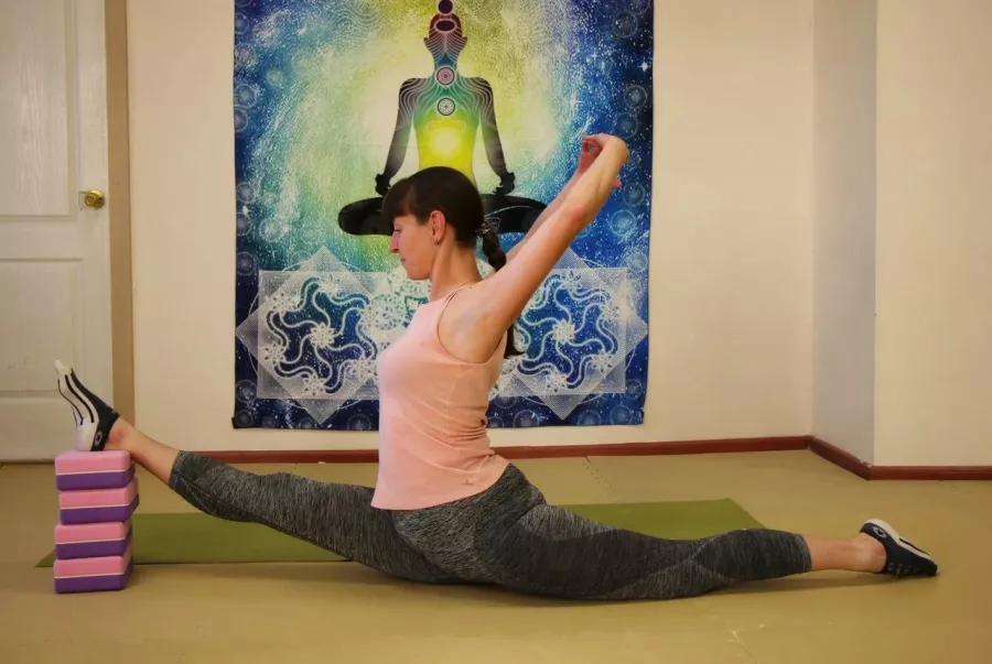 Клуб Восточный стиль на Мамина-Сибиряка в Екатеринбурге: Танцы, Зал, Хореография, Йога, Растяжка, Бокс, Школа, Детям,