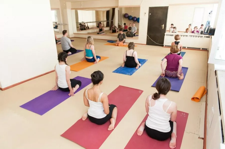 Клуб Восточный стиль на Мамина-Сибиряка в Екатеринбурге: Танцы, Зал, Хореография, Йога, Растяжка, Бокс, Школа, Детям,