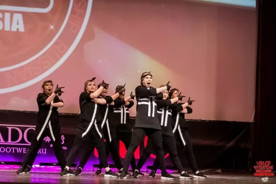 Школа танцев "E-dance studio" на Белинского
