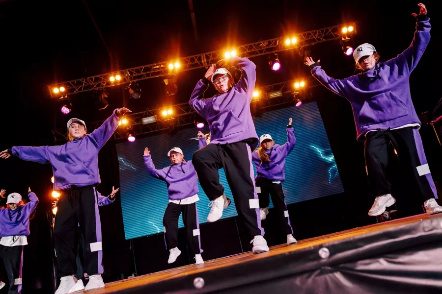 Школа танцев E-dance studio на Вильгельма де Геннина в Екатеринбурге: Танцы, Зал, Хореография, Школа танцев, Растяжка, Хип-хоп,