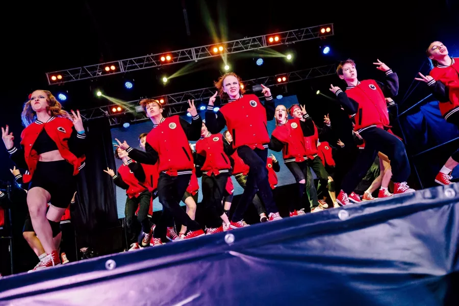 Школа танцев E-dance studio на Вильгельма де Геннина в Екатеринбурге: Танцы, Зал, Хореография, Школа танцев, Растяжка, Хип-хоп,