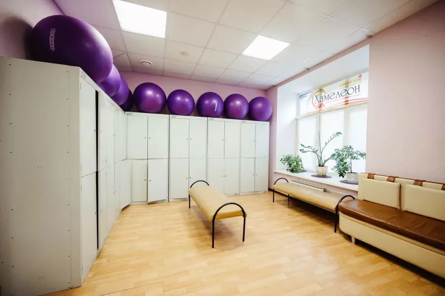 Студия фитнеса и танцев Хамелеон в Екатеринбурге: Танцы, Зал, Хореография, Растяжка, Школа, Детям,