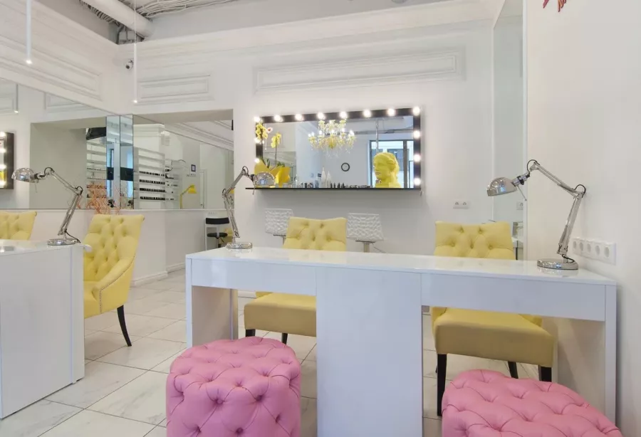 Салон красоты Философия педикюра в Чите: Красота, Депиляция, Маникюр, Педикюр, Уход, Макияж,