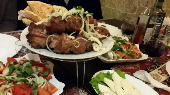 Ресторан "Вкусный дворик"