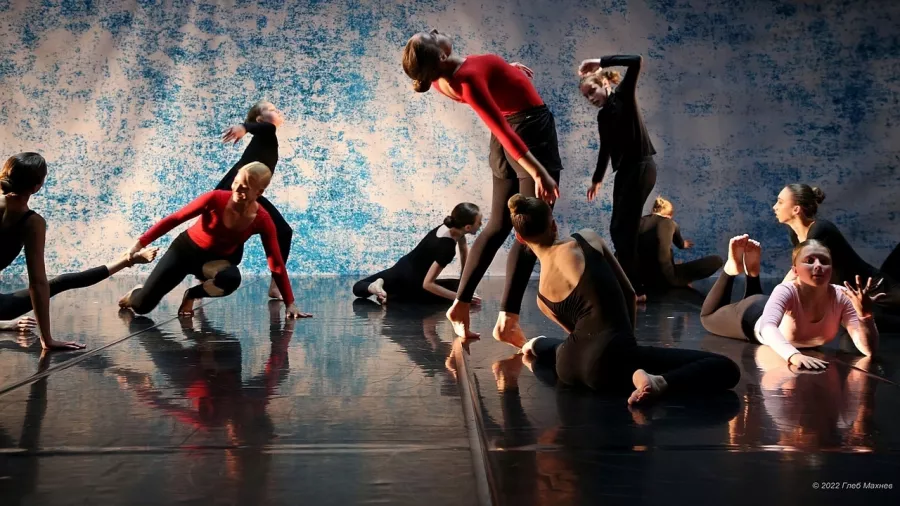 Студия Центр современной хореографии в Екатеринбурге: Танцы, Зал, Хореография, Растяжка, Школа,