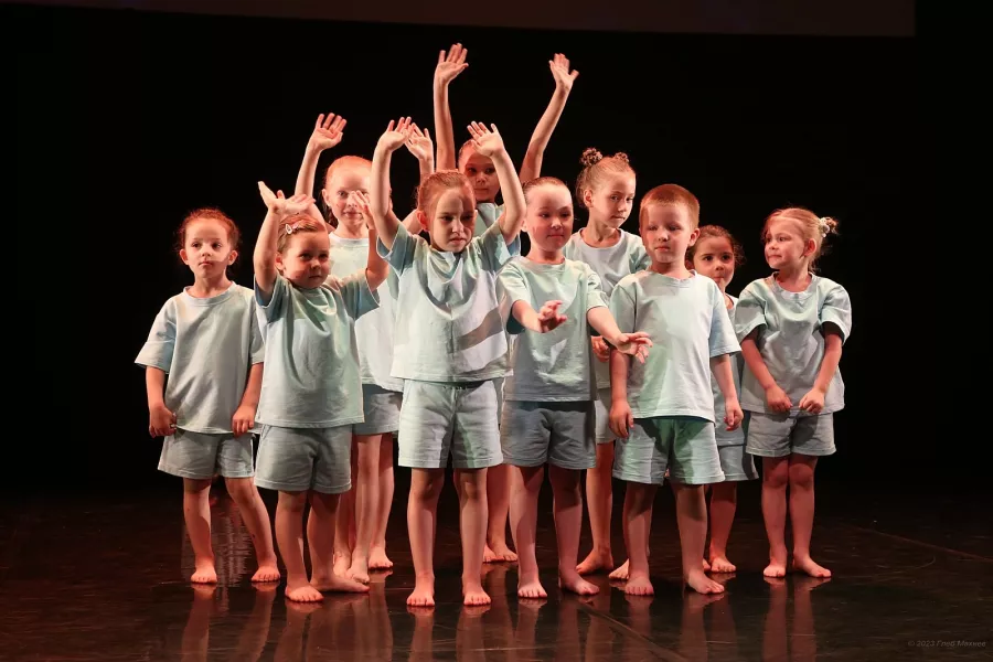 Студия Центр современной хореографии в Екатеринбурге: Танцы, Зал, Хореография, Растяжка, Школа,