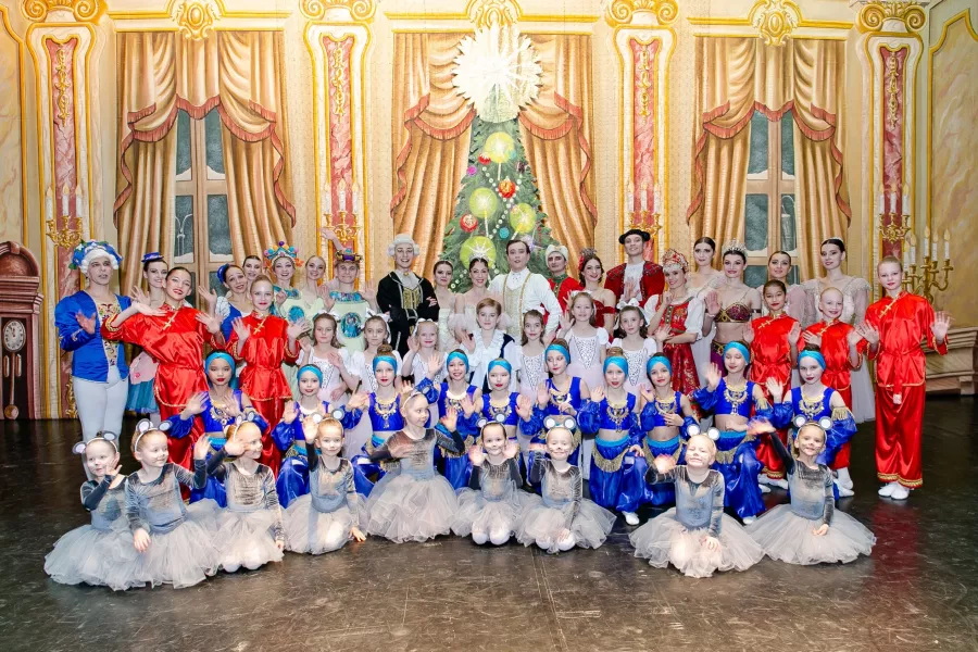 Школа танцев Русский балет на Евгения Савкова в Екатеринбурге: Танцы, Зал, Хореография, Балет, Растяжка, Школа,