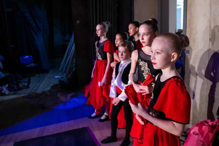 Школа танцев Русский балет на Краснолесье в Екатеринбурге: Спорт, Танцы, Зал, Хореография, Балет, Растяжка, Школа,