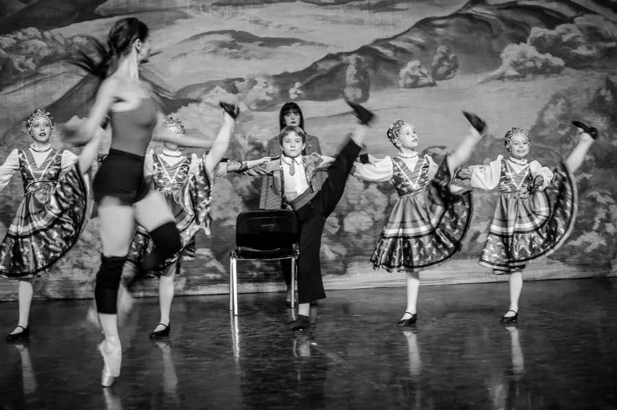 Школа танцев Русский балет на Краснолесье в Екатеринбурге: Спорт, Танцы, Зал, Хореография, Балет, Растяжка, Школа,