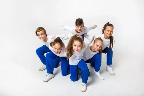 Школа танцев шоу-проекта Виктория  в  Екатеринбурге