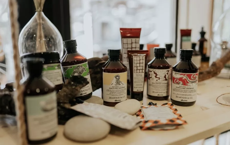 Студия красоты Anima beauty space в Красной Поляне: Детская стрижка, Плетение кос, Женская стрижка, Чистка лица, Пилинги, Мужская стрижка,