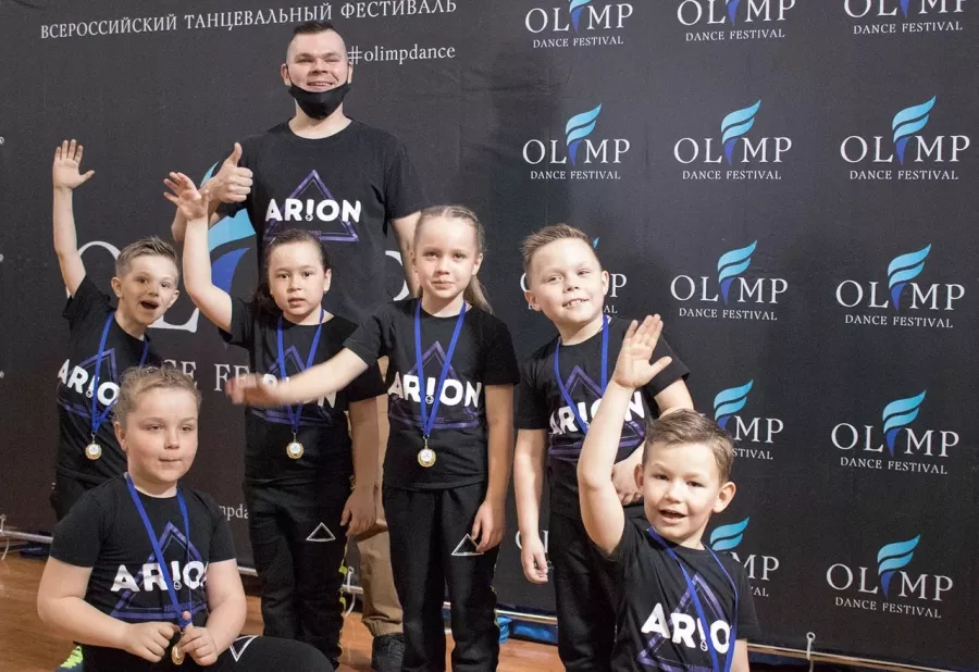 Школа уличных танцев Arion в Екатеринбурге: Танцы, Зал, Хореография, Растяжка, Хип-хоп, Школа,