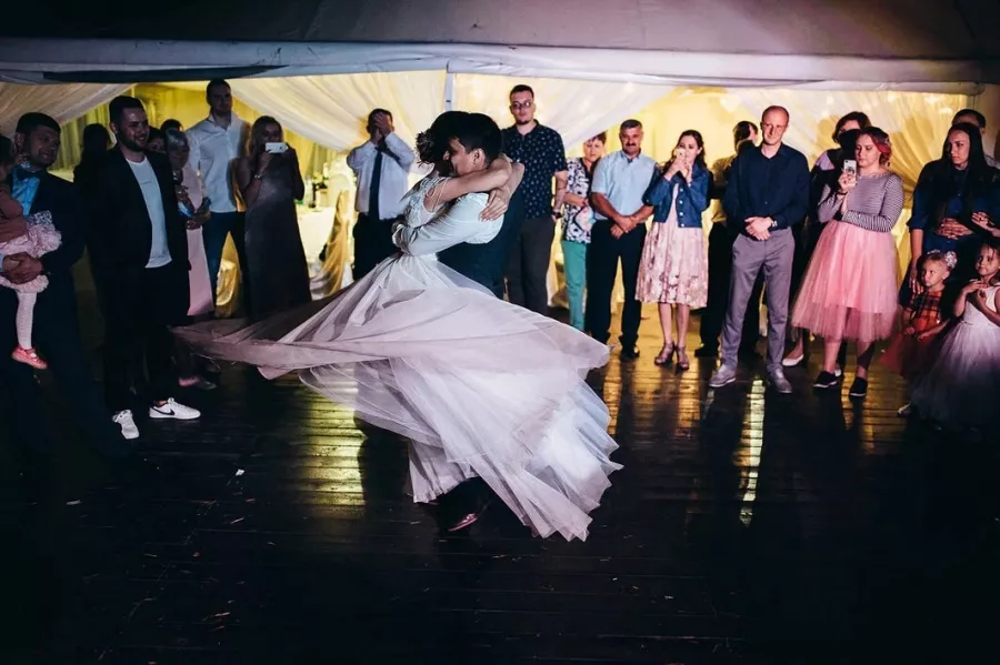 Студия Weddance в Екатеринбурге: Танцы, Зал, Хореография, Школа танцев, Свадебный танец, Растяжка,
