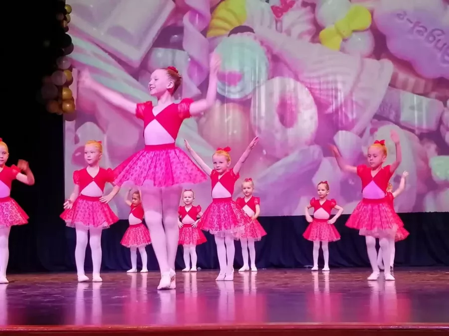 Школа хореографии Триумф на Анатолия Мехренцевой в Екатеринбурге: Танцы, Зал, Хореография, Балет, Растяжка, Школа,