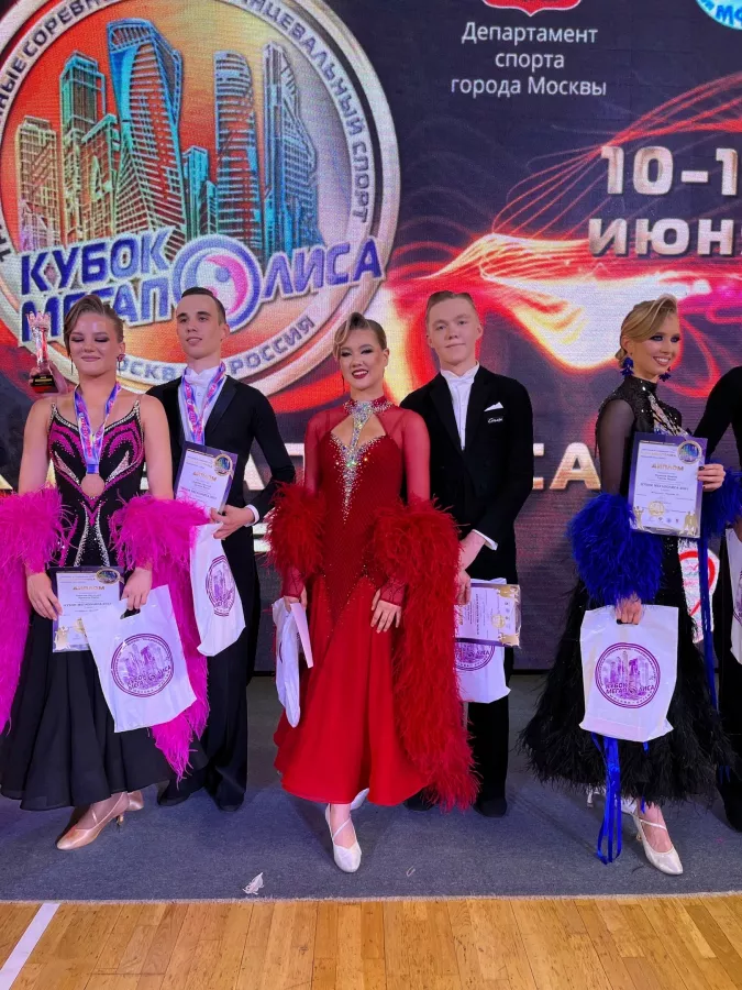 Школа танца Студия+ на Волгоградской в Екатеринбурге: Танцы, Зал, Хореография, Растяжка, Школа,