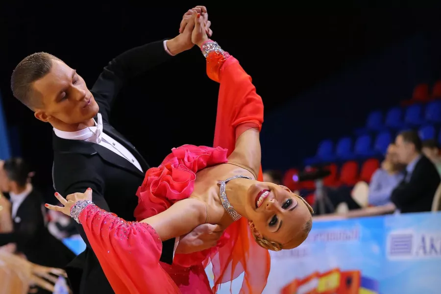 Танцевально-спортивный клуб ОДО в Екатеринбурге: Танцы, Зал, Хореография, Растяжка, Школа,