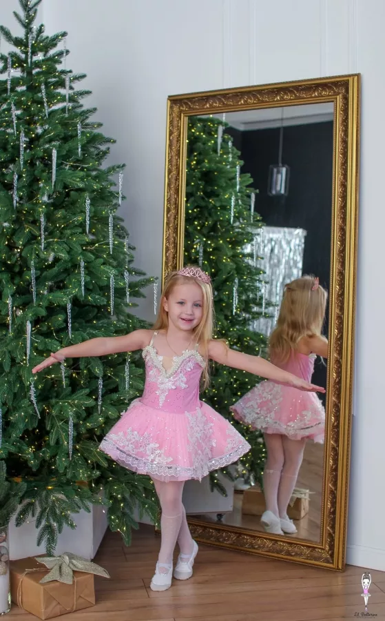 Детская школа балета Lil Ballerine на Краснолесье в Екатеринбурге: Танцы, Зал, Хореография, Балет, Растяжка, Школа,